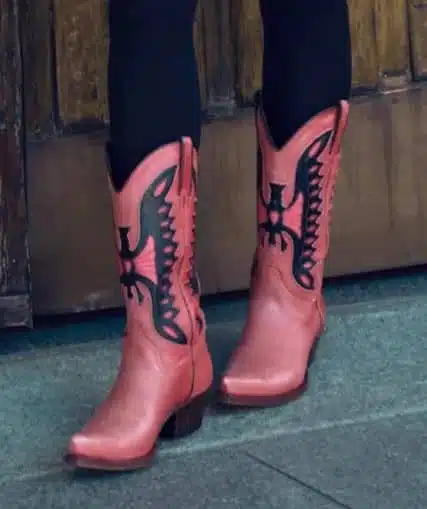 Boots to gift this winter, Boots to gift this Winter