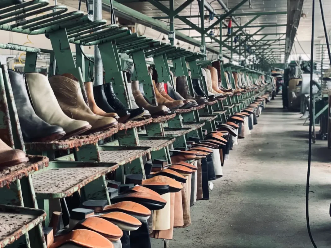 fabricación de botas vaqueras