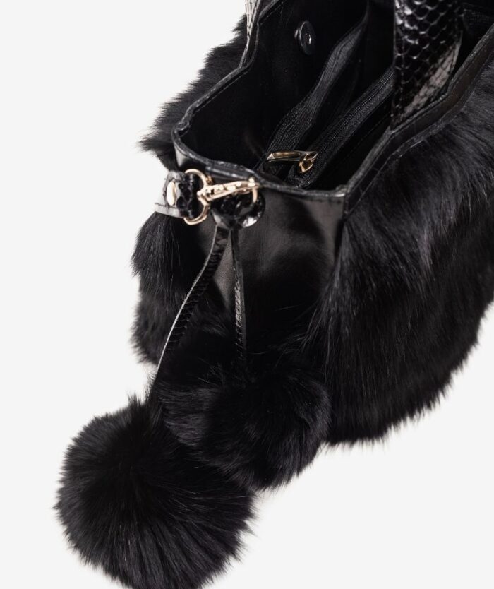 LONG HAIR BLACK RABBIT CLUTCH