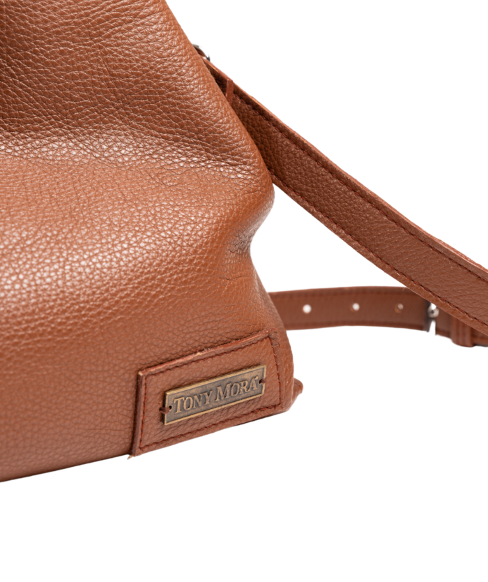 1288 CLUTCH BUGUI CUERO